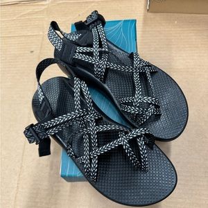 Chaco ZX2 Classic women’s size 8 US